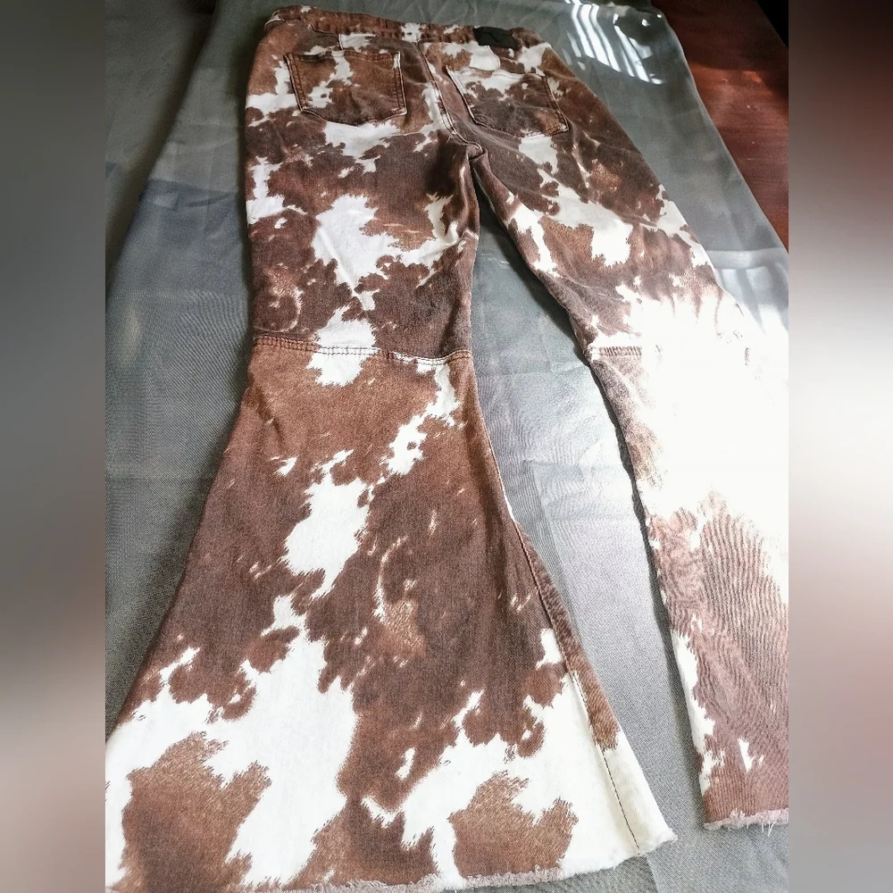 L&B Brown and White Cow Print Flare Jeans - Picture 7 of 8
